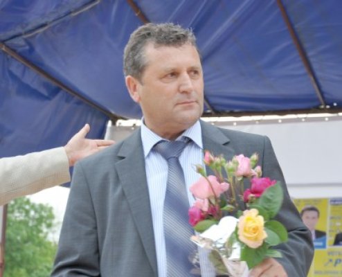Satul Arsa a rămas fără apă. Sătenii dau vina pe fostul primar